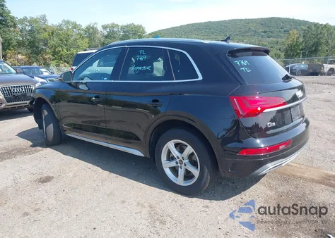2021 Audi Q5 Premium 45 Tfsi Quattro S Tronic z USA, uszkodzony, nr VIN WA1AAAFYXM2111583